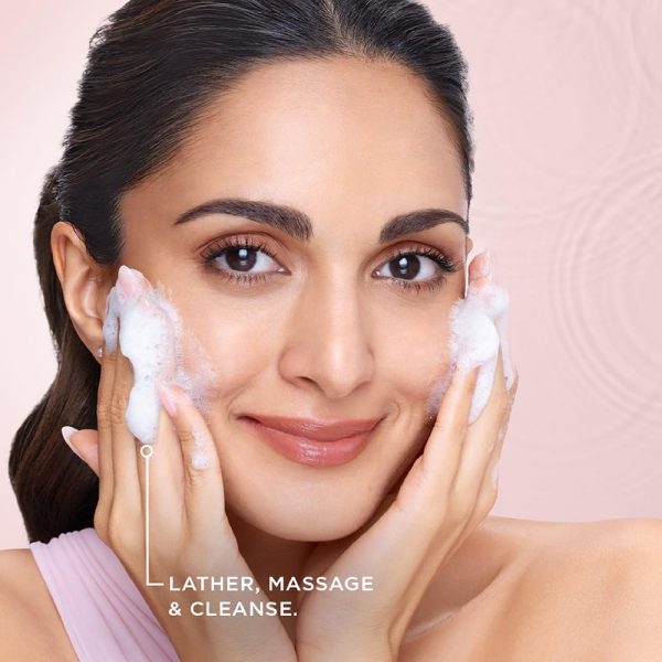 POND'S Bright Beauty Spot-less Fairness & Germ Removal Facewash 100 g - Image 3