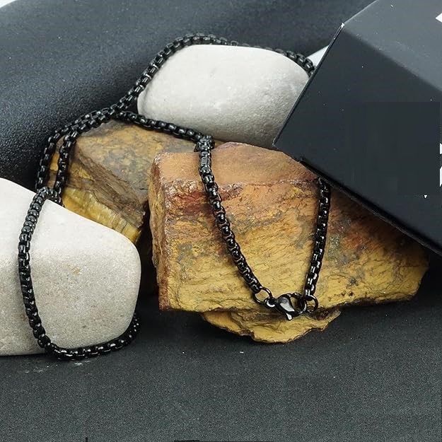 THE MEN THING BLACK ROUND BOX - 3mm Chain Stainless Steel 24 inch Necklace for Men & Boys